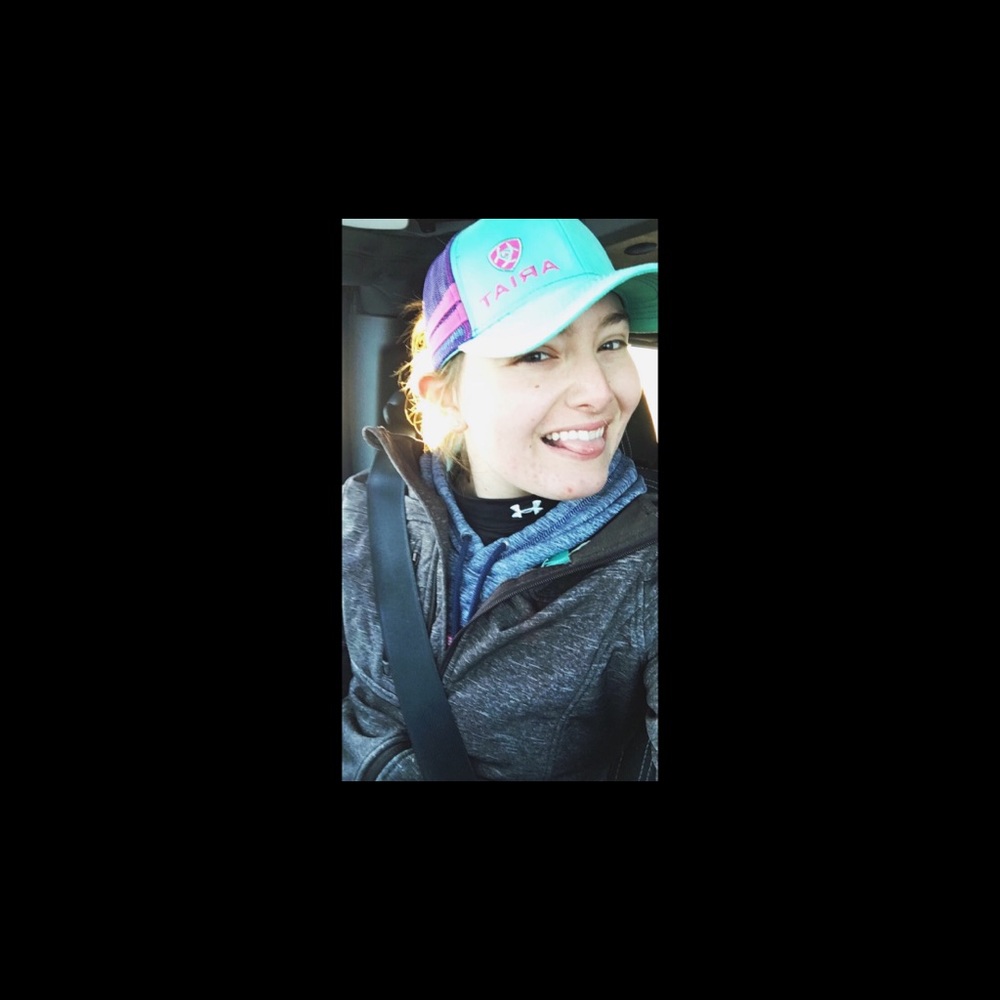 Meet your Posher, Emily